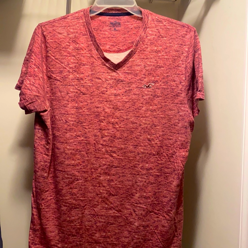 Hollister tee shirt
